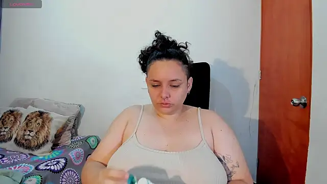 Snapshot of Mabelydani chatting on February 3, 12:54 pm Mabelydani online show from February 3, 12:54 pm