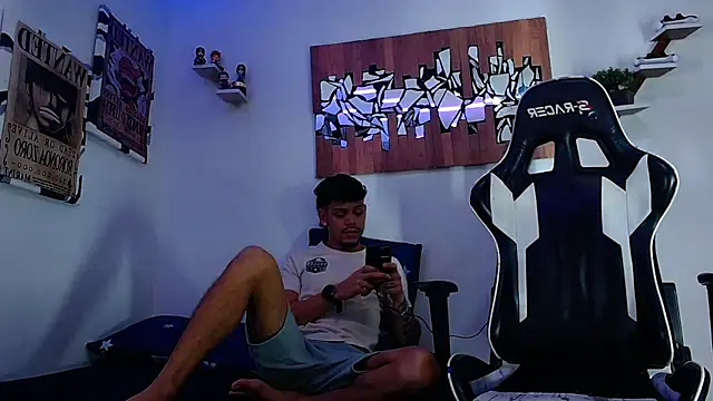 Friendsofeverything  online show from April 3, 2:01 pm