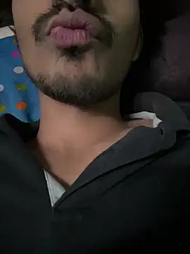 Snapshot of Privateseducer chatting on March 21, 9:12 pm Privateseducer online show from March 21, 9:12 pm