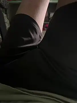 Snapshot of Privateseducer chatting on March 16, 12:11 pm Privateseducer online show from March 16, 12:11 pm