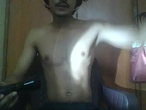 Snapshot of Privateseducer chatting on July 1, 10:15 am Privateseducer online show from July 1, 10:15 am