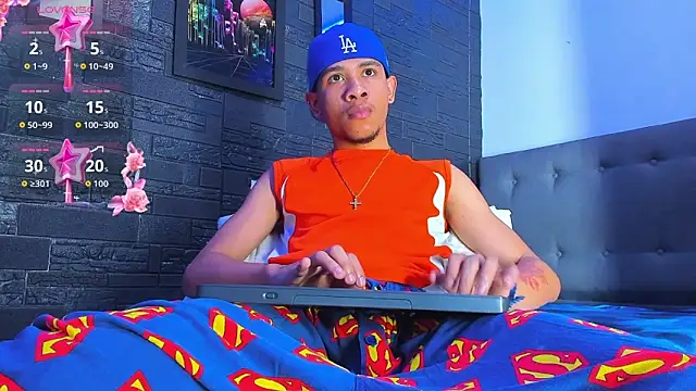 Romancartier 1 online show from November 13, 5:44 am