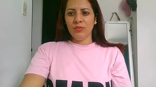 Anne kis online show from November 20, 6:30 pm