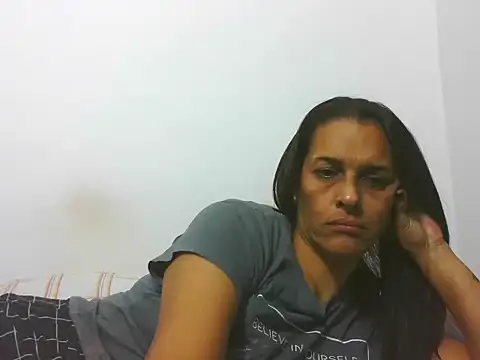 Snapshot of latinbrunettet chatting on November 26, 1:33 pm latinbrunettet online show from November 26, 1:33 pm