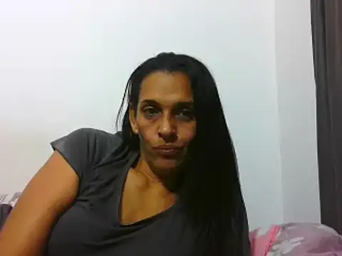 Snapshot of latinbrunettet chatting on March 5, 2:01 pm latinbrunettet online show from March 5, 2:01 pm