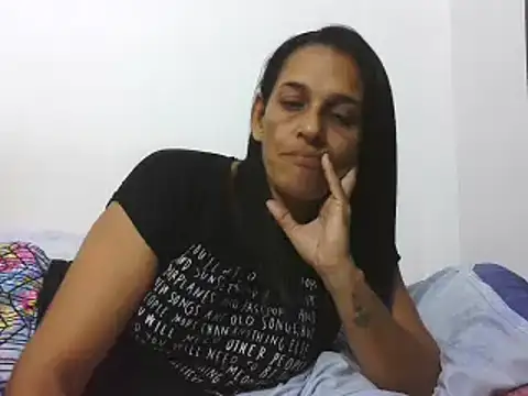 Snapshot of latinbrunettet chatting on December 13, 12:50 pm latinbrunettet online show from December 13, 12:50 pm