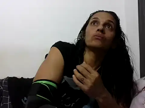 Snapshot of latinbrunettet chatting on February 28, 1:25 pm latinbrunettet online show from February 28, 1:25 pm