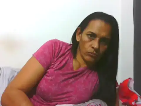 Snapshot of latinbrunettet chatting on February 25, 1:11 pm latinbrunettet online show from February 25, 1:11 pm