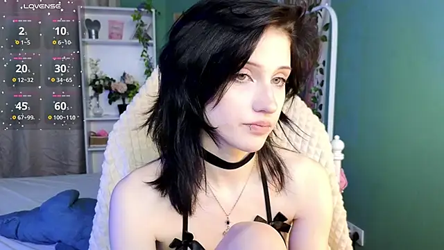 dark vamp  online show from October 19, 2:42 pm