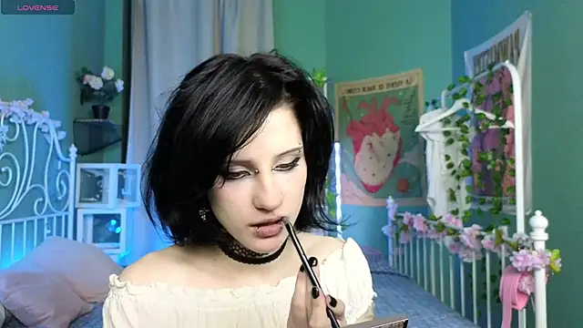 dark vamp  online show from February 24, 4:15 pm