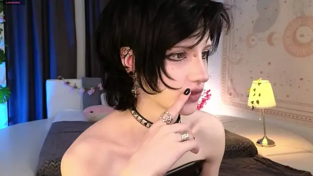 dark vamp  online show from February 27, 10:33 am