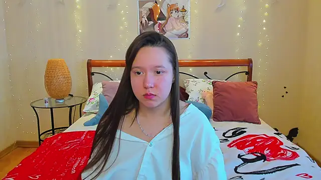 Snapshot of Mira_Karter chatting on April 22, 3:13 am Mira Karter online show from April 22, 3:13 am
