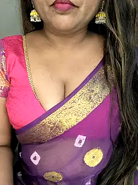 honey-sexy online show from October 24, 4:50 pm