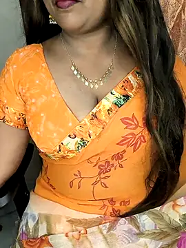 Snapshot of honey-sexy chatting on October 13, 7:10 am honey-sexy online show from October 13, 7:10 am