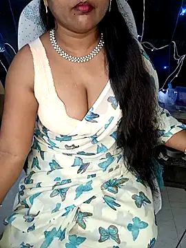 Snapshot of honey-sexy chatting on February 11, 9:41 am honey-sexy online show from February 11, 9:41 am