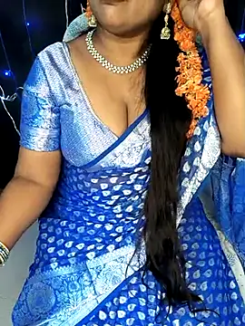 Snapshot of honey-sexy chatting on February 26, 9:55 am honey-sexy online show from February 26, 9:55 am