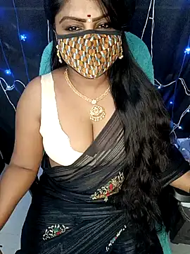 Snapshot of honey-sexy chatting on January 24, 7:41 am honey-sexy online show from January 24, 7:41 am