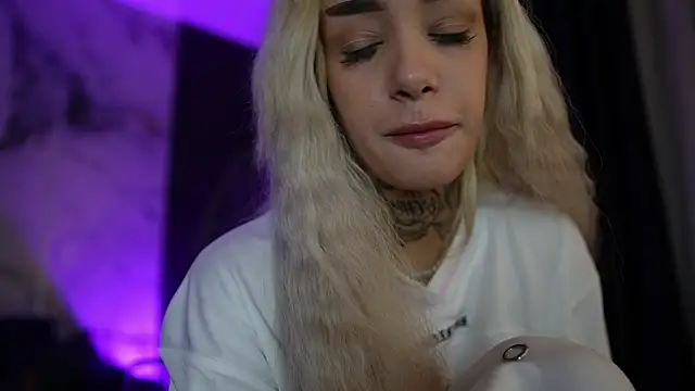 blondie muller online show from June 5, 8:03 pm
