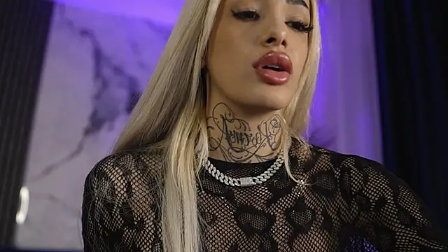 blondie muller online show from April 30, 8:05 pm