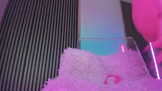blondie muller online show from March 6, 1:37 am