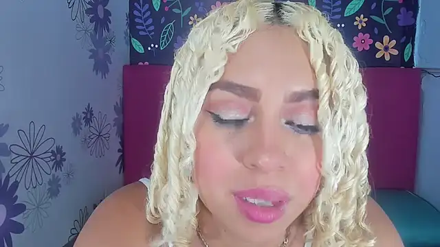 Lucy White   online show from September 23, 8:16 pm