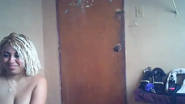 Lucy White   online show from April 9, 7:42 pm