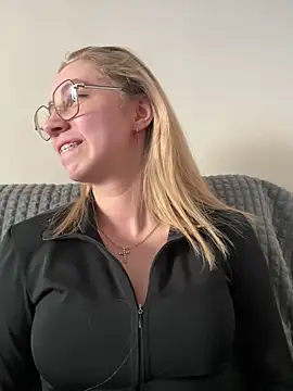 Kitty Katrine online show from March 24, 1:44 pm