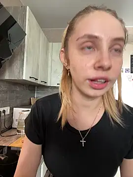 Snapshot of Kitty_Katrine chatting on May 27, 12:56 pm Kitty Katrine online show from May 27, 12:56 pm