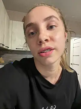 Snapshot of Kitty_Katrine chatting on June 24, 5:22 pm Kitty Katrine online show from June 24, 5:22 pm