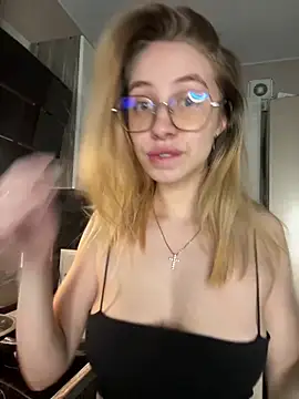 Kitty Katrine online show from April 17, 5:05 pm