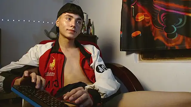 Im juanda online show from December 13, 8:37 pm