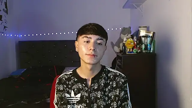 Im juanda online show from December 23, 8:57 pm