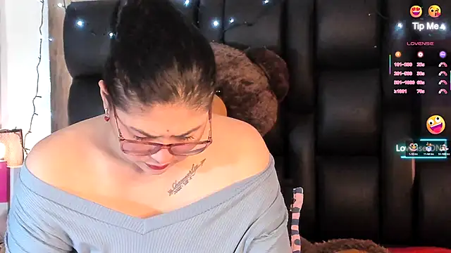 meikochoe online show from November 24, 8:09 pm