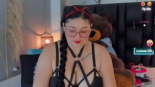 meikochoe online show from February 9, 7:45 pm