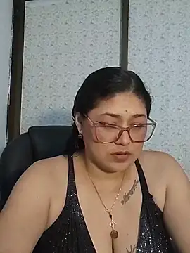 meikochoe online show from April 15, 4:00 pm