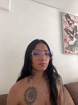 dolcebella online show from March 24, 5:24 pm