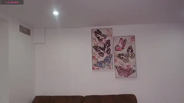 dolcebella online show from April 12, 4:16 am