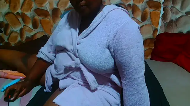 AfricanBigAssxx98 online show from February 15, 8:30 pm