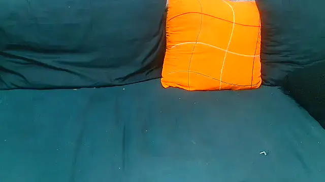 Snapshot of AfricanBigAssxx98 chatting on July 10, 10:04 am AfricanBigAssxx98 online show from July 10, 10:04 am