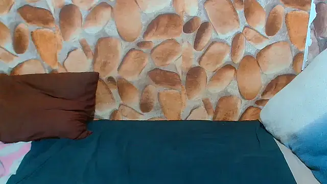 AfricanBigAssxx98 online show from February 10, 9:36 pm