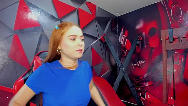 Snapshot of Hana_and_Zeta chatting on November 16, 12:10 pm Hana and Zeta online show from November 16, 12:10 pm