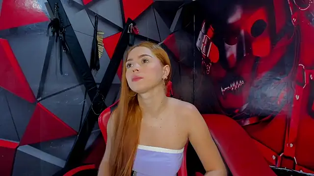 Snapshot of Hana_and_Zeta chatting on December 2, 12:07 pm Hana and Zeta online show from December 2, 12:07 pm