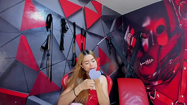 Hana and Zeta online show from February 1, 12:25 pm