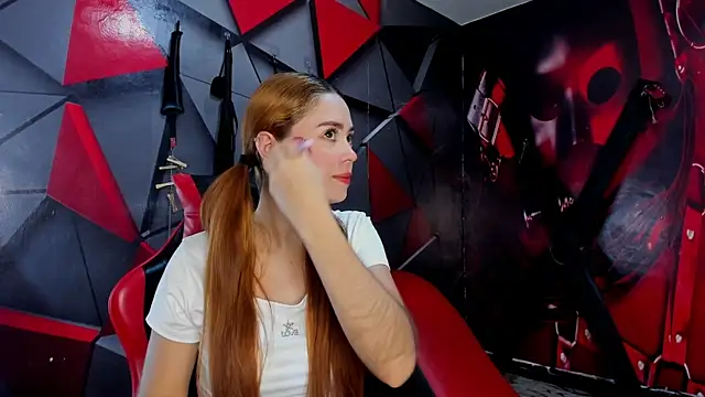 Hana and Zeta online show from January 6, 12:20 pm