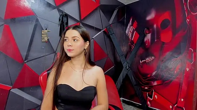 Snapshot of Hana_and_Zeta chatting on November 8, 12:20 pm Hana and Zeta online show from November 8, 12:20 pm