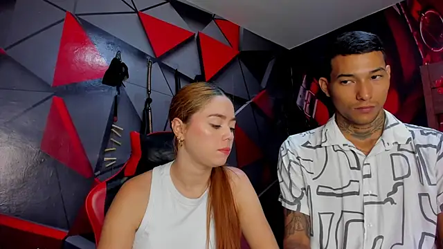 Hana and Zeta online show from January 12, 12:23 pm