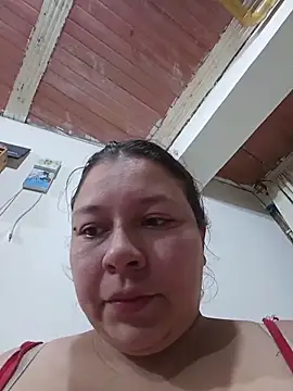 Snapshot of ZuriandAlex chatting on November 20, 12:22 am ZuriandAlex online show from November 20, 12:22 am