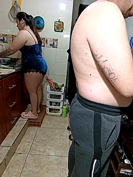 Snapshot of ZuriandAlex chatting on October 30, 11:08 am ZuriandAlex online show from October 30, 11:08 am