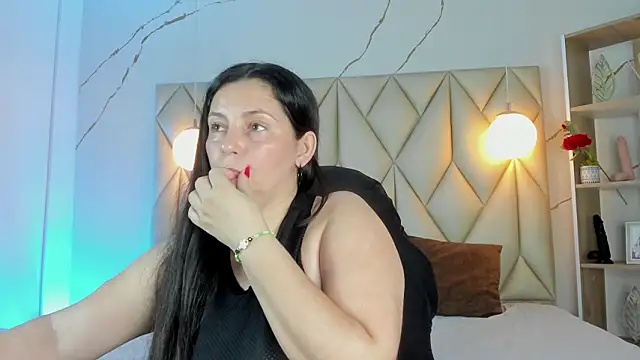 angelswets online show from February 12, 2:50 pm