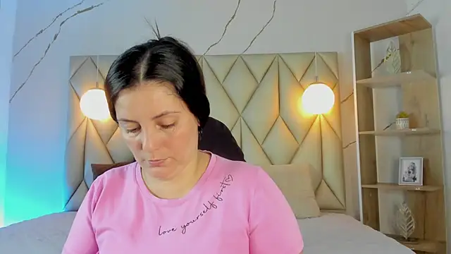 angelswets online show from January 7, 2:33 pm